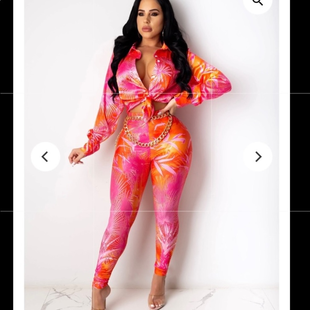 New 2 piece 🔥🔥🔥